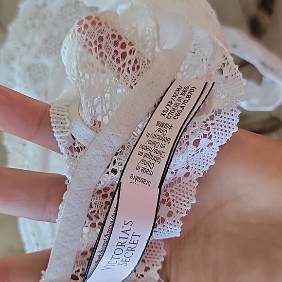 Victoria's Secret Bralette Bundle - Picture 10 of 13